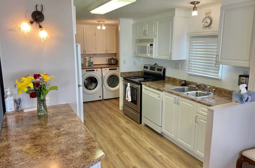6 31313 LIVINGSTONE AVENUE, Abbotsford BC V2T 4T2, Abbotsford BC — Residential for Sale - Photo 6