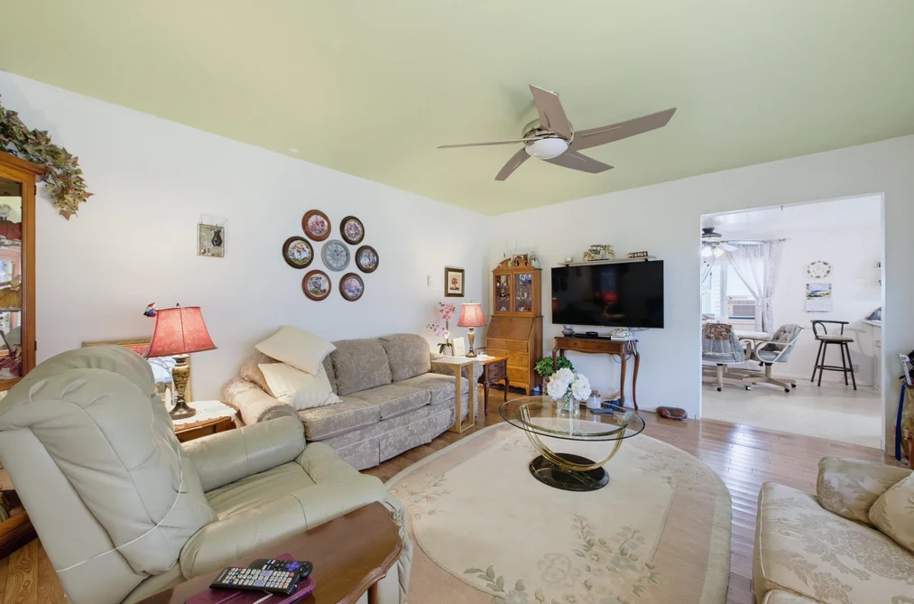 6-41711 Taylor Road, Mission, BC - Manufactured Home for Sale - Photo 11 of 40 6-41711 Taylor Road, Mission, BC - Manufactured Home for Sale - Photo 11 of 40