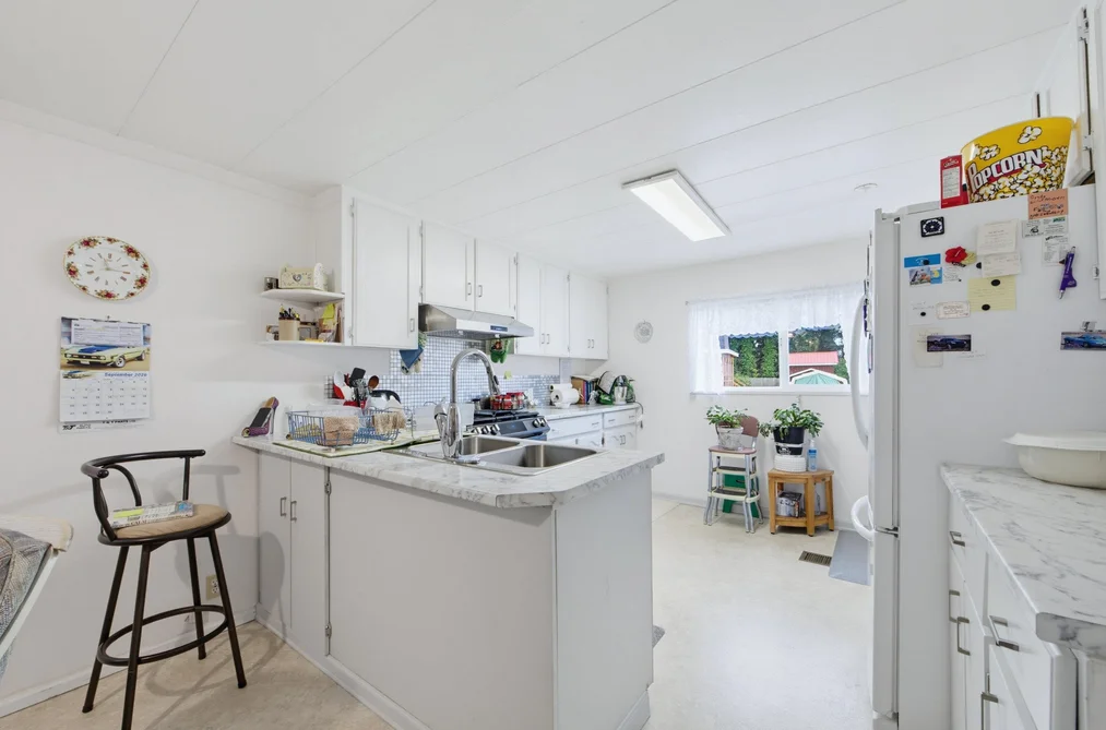 6-41711 Taylor Road, Mission, BC - Manufactured Home for Sale - Photo 14 of 40 6-41711 Taylor Road, Mission, BC - Manufactured Home for Sale - Photo 14 of 40