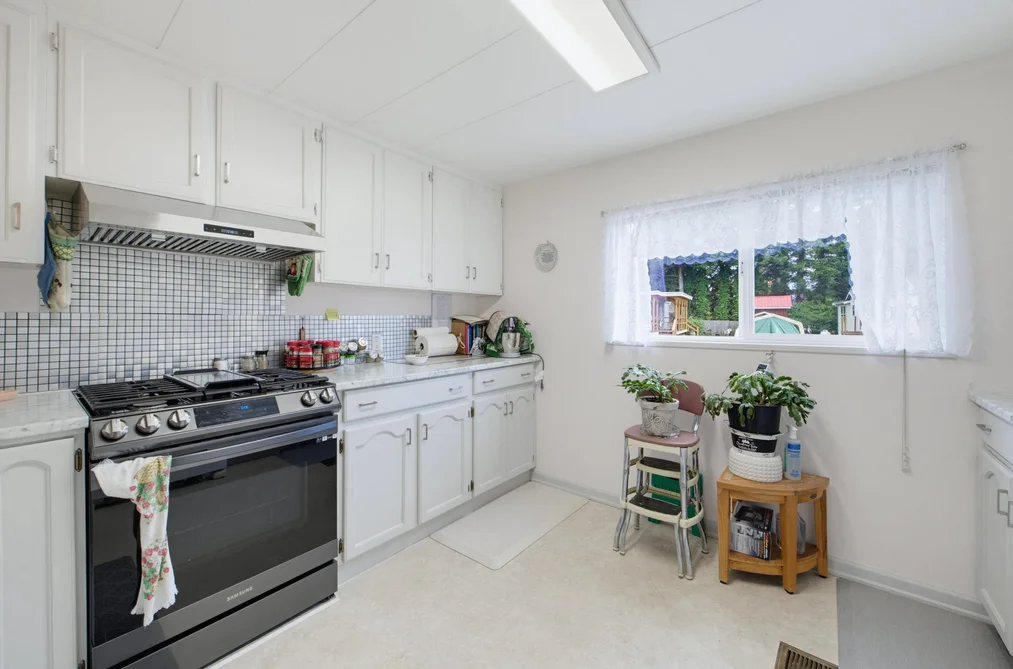 6-41711 Taylor Road, Mission, BC - Manufactured Home for Sale - Photo 15 of 40 6-41711 Taylor Road, Mission, BC - Manufactured Home for Sale - Photo 15 of 40
