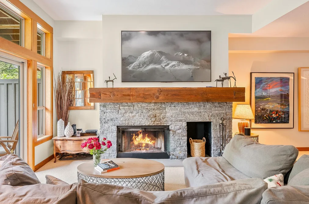 6 4668 BLACKCOMB WAY, Whistler BC V8E 0Z2, Whistler BC — Residential for Sale - Photo 2