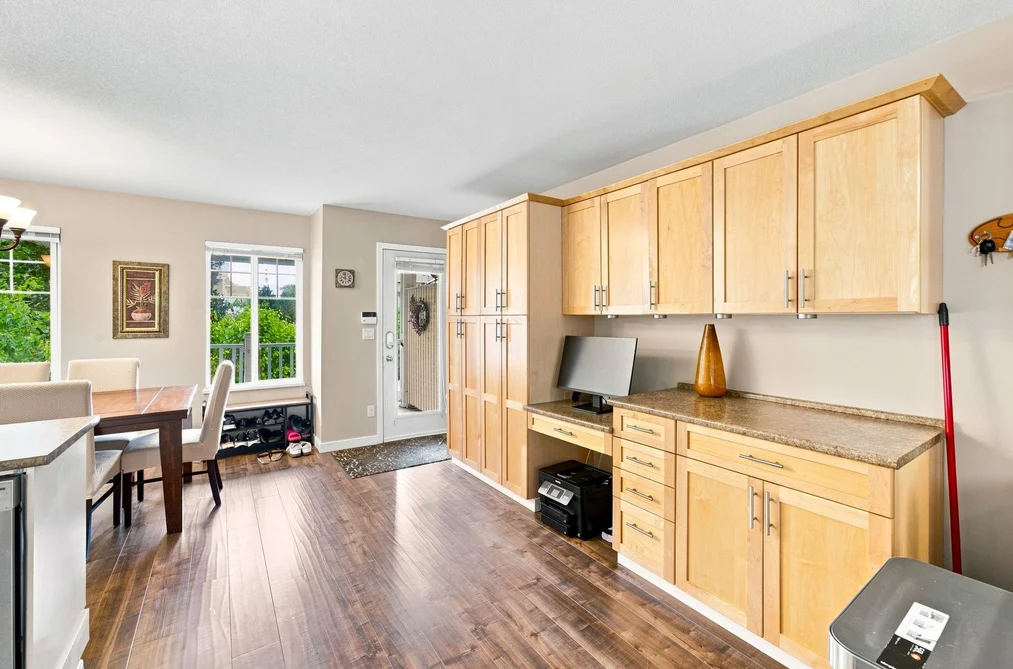 6-6533 121 Street, Surrey, BC - Townhouse for Sale - Photo 7 of 24