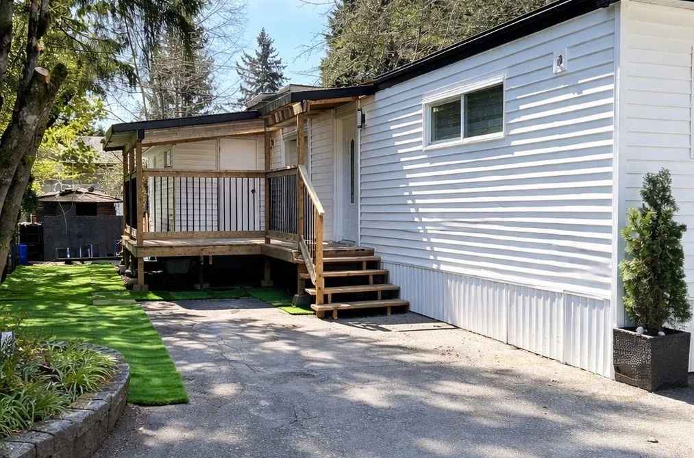 6 6571 KING GEORGE BOULEVARD, Surrey BC V3W 4Z4, Surrey BC — Residential for Sale - Photo 2