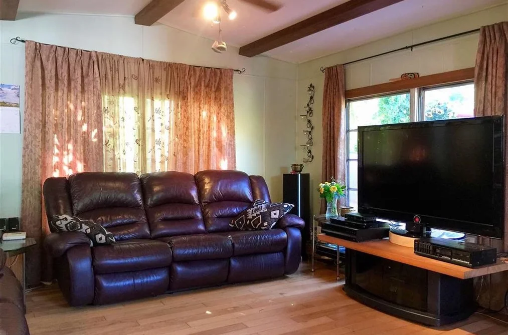 6 BRACKEN PARKWAY, Squamish BC V0N 1H0, Squamish BC — Residential for Sale - Photo 4