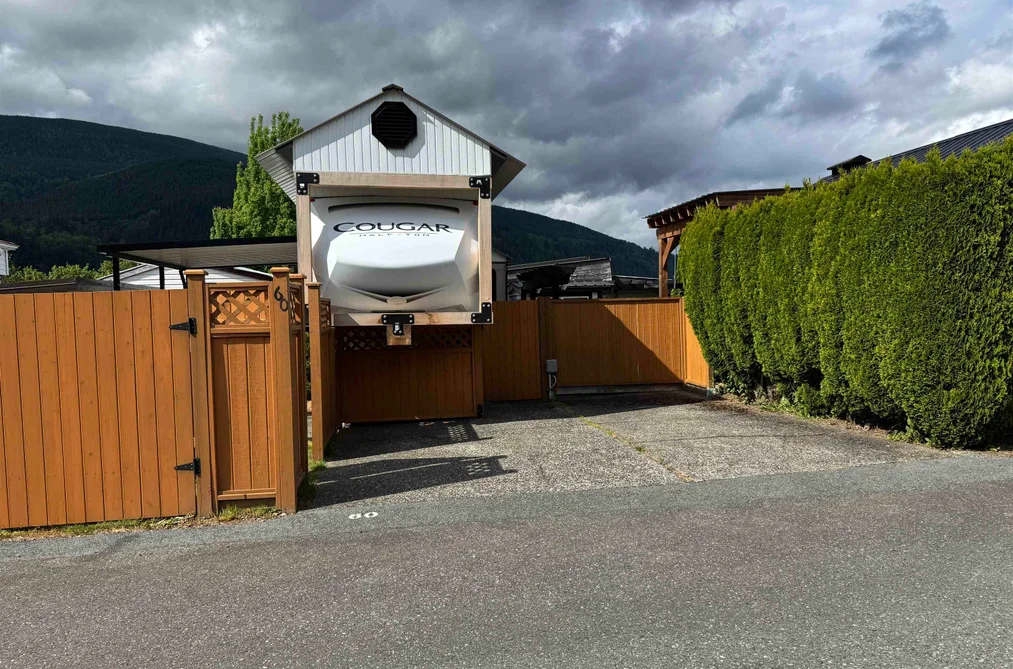 Property for sale at 60 1436 Frost Road Cultus Lake British Columbia - MLS: R3134153