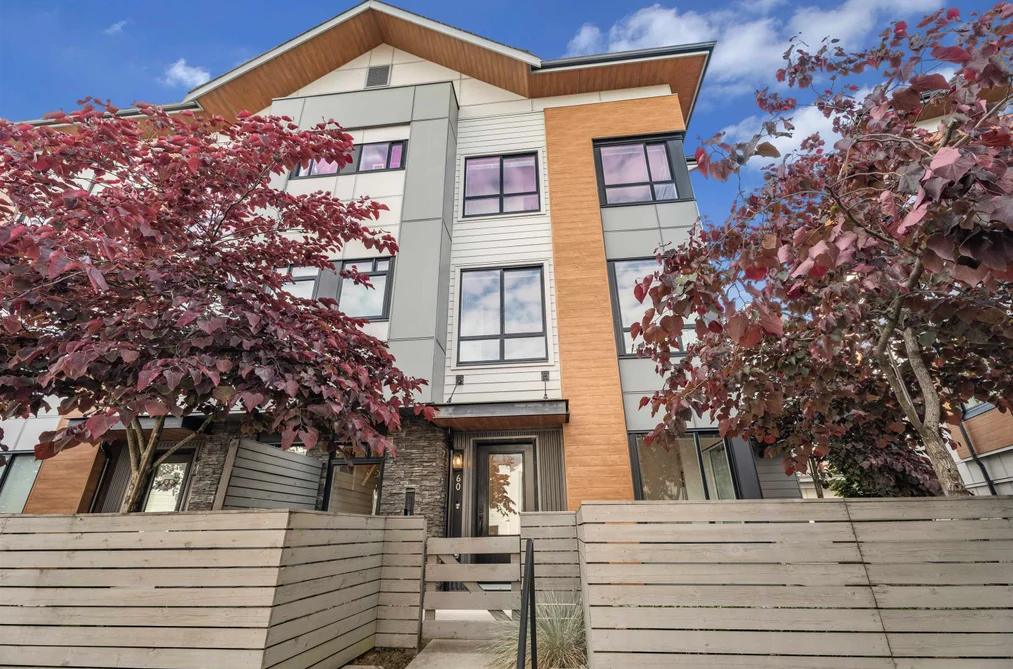 Townhouse for sale at 60 15151 Edmund Drive Surrey British Columbia - MLS: R3139314