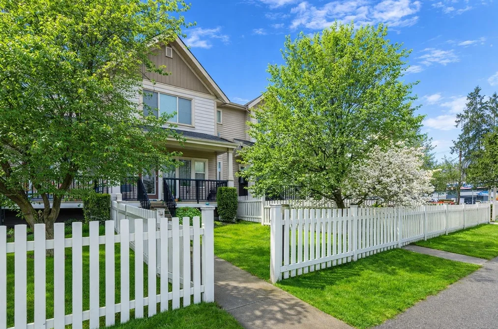 Townhouse for sale at 60 19097 64 Avenue Surrey British Columbia - MLS: R3106475