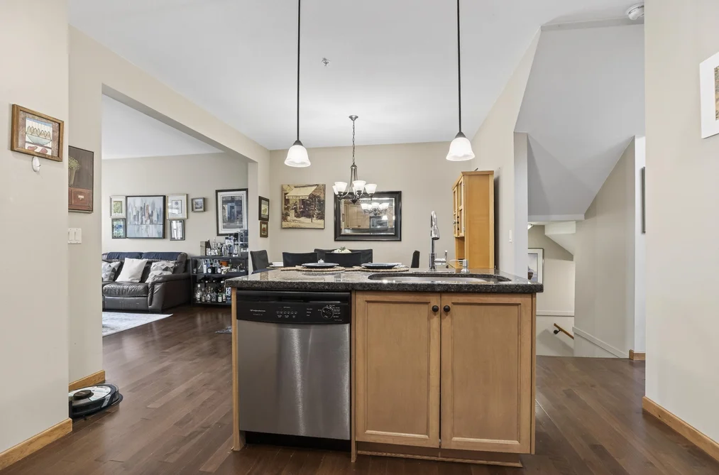 60-24185 106B Avenue, Maple Ridge, BC - Townhouse for Sale - Photo 10 of 40 60-24185 106B Avenue, Maple Ridge, BC - Townhouse for Sale - Photo 10 of 40