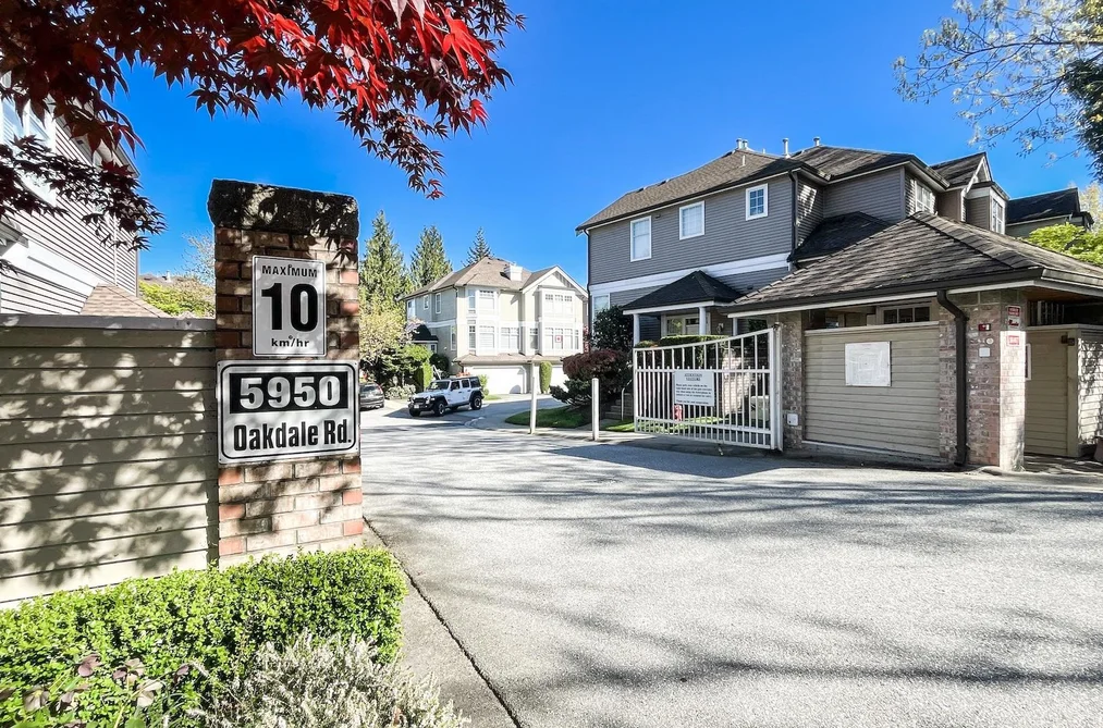 Townhouse for sale at 60 5950 Oakdale Road Burnaby British Columbia - MLS: R3122923