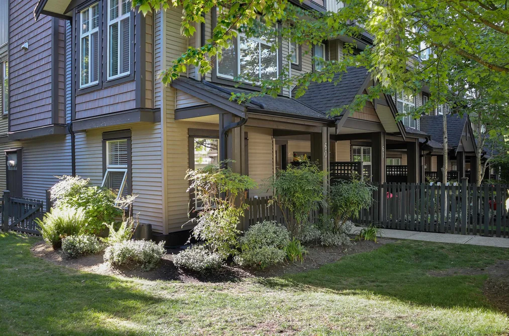 60 6123 138 STREET, Surrey BC V3X 1E8, Surrey BC — Residential for Sale - Photo 2