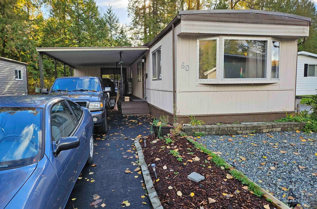 60 8220 KING GEORGE BOULEVARD, Surrey BC V3W 6E1, Surrey BC — Residential for Sale - Photo 3