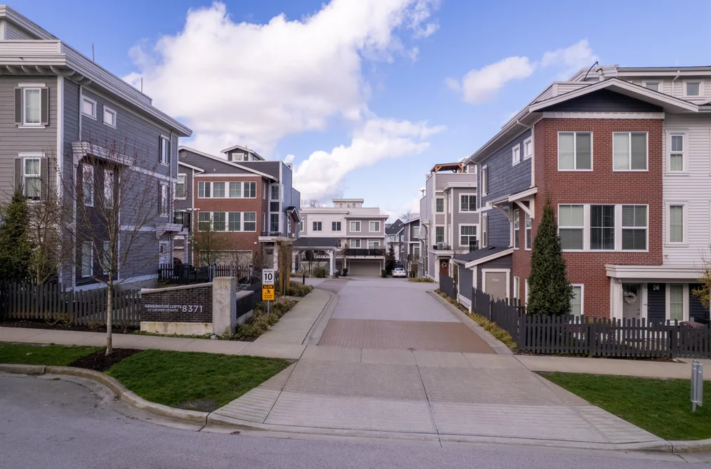 60 8371 202B STREET, Langley BC V2Y 4K6, Langley BC — Residential for Sale - Photo 2