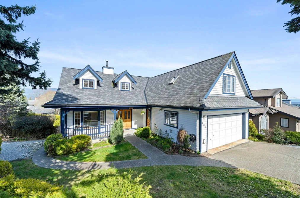 600 CLEARWATER WAY, Coquitlam BC V3C 5W4, Coquitlam BC — Residential for Sale - Photo 3