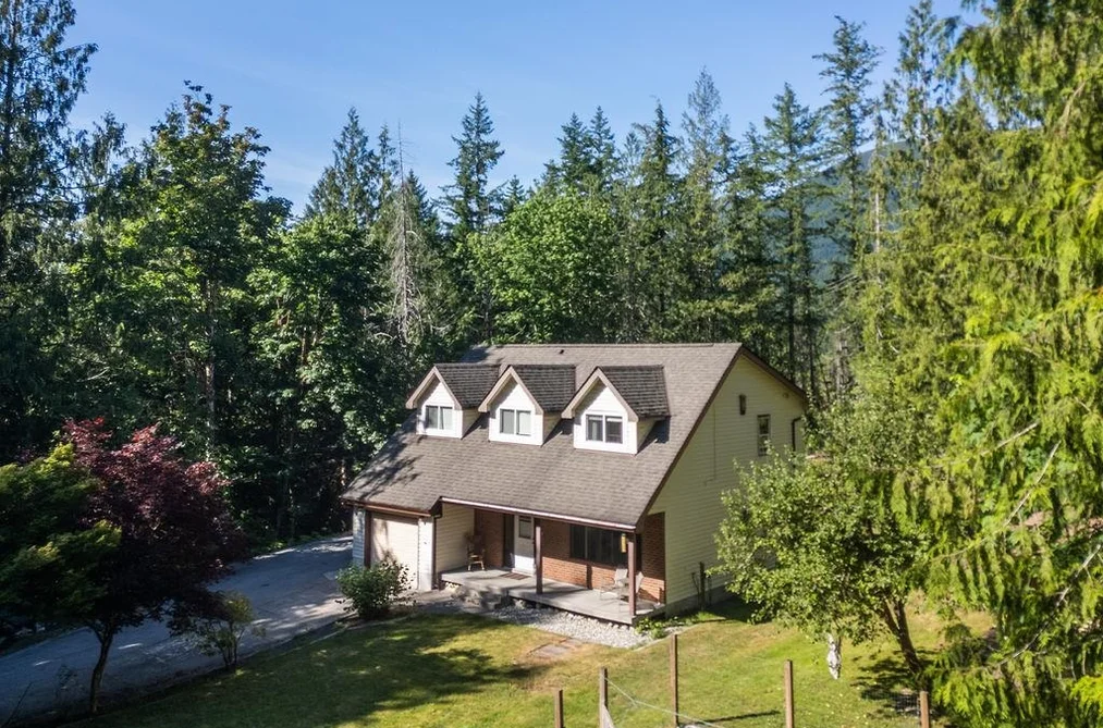 6002 - 6008 DUBOIS ROAD, Madeira Park BC V0N 2H1, Madeira Park BC — Residential for Sale - Photo 2