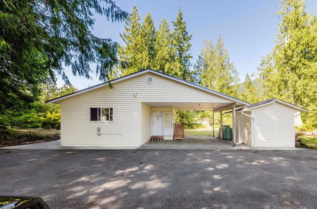 6002 - 6008 DUBOIS ROAD, Madeira Park BC V0N 2H1, Madeira Park BC — Residential for Sale - Photo 4