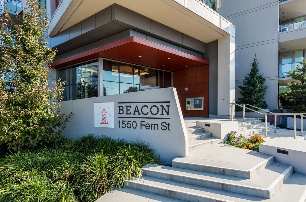 Condo for sale at 601 1550 Fern Street North Vancouver British Columbia - MLS: R3115427