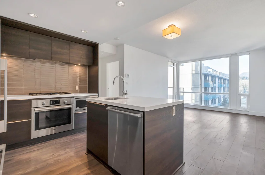601 1550 FERN STREET, North Vancouver BC V7J 0A9, North Vancouver BC — Residential for Sale - Photo 4