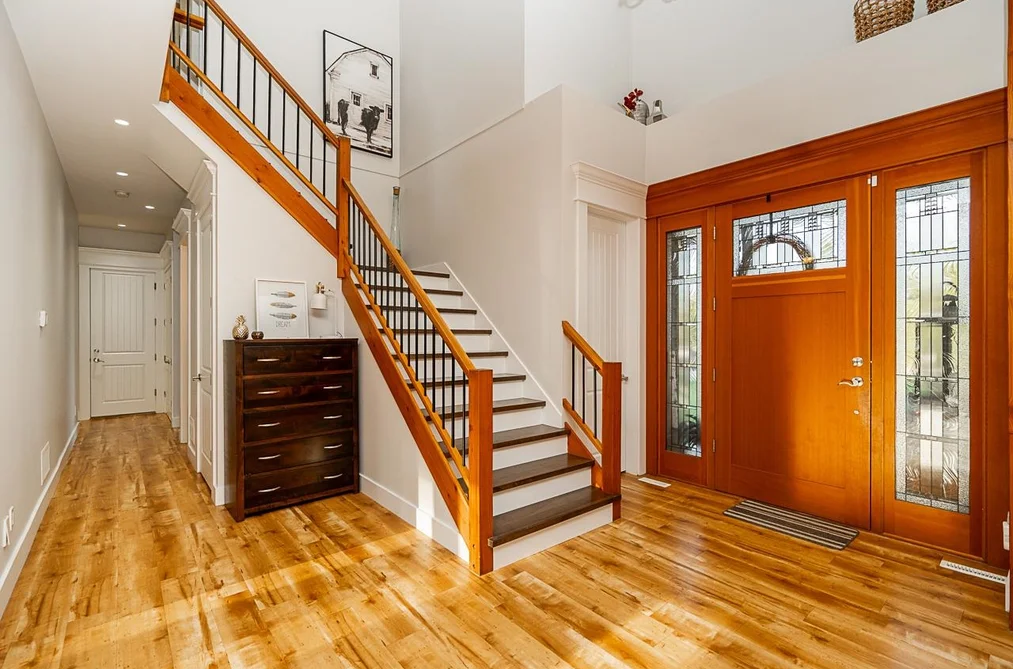 601 200 STREET, Langley BC V3A 4B4, Langley BC — Residential for Sale - Photo 2