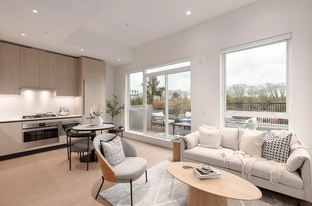Condo for sale at 601 2235 E Broadway Vancouver British Columbia - MLS: R3112178