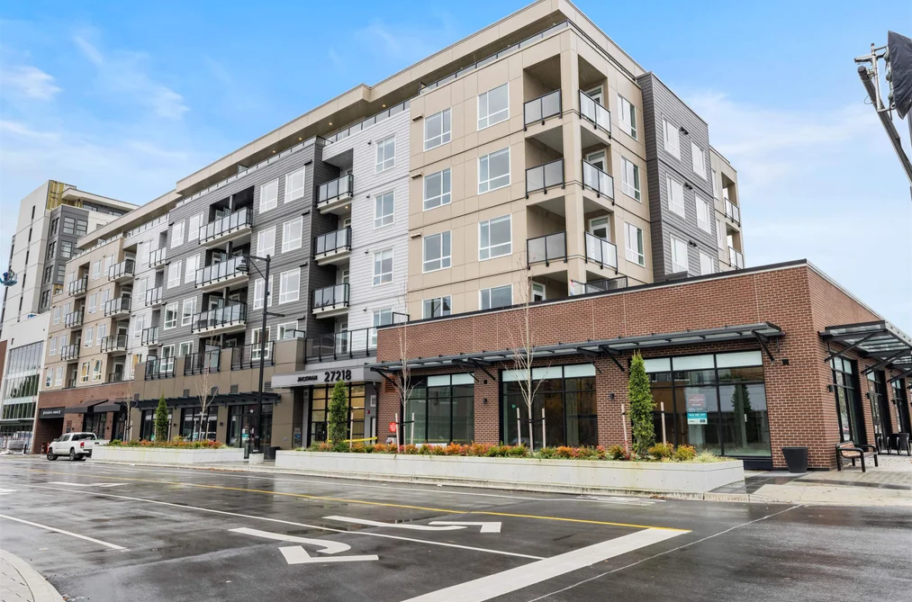 Condo for sale at 601 27218 Aldergrove Town Center Drive Langley British Columbia - MLS: R3116778