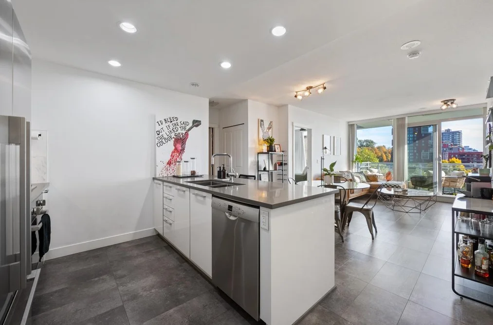 Condo for sale at 601 3281 E Kent Avenue North Vancouver British Columbia - MLS: R3145478