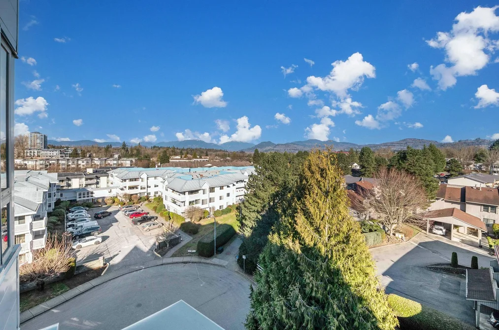 Condo for sale at 601 32838 Landeau Place Abbotsford British Columbia - MLS: R3125984