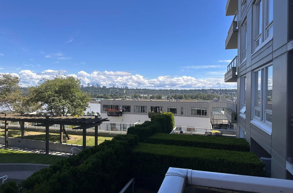 601 39 SIXTH STREET, New Westminster BC V3L 0B3, New Westminster BC — Residential for Sale — Photo 5 of 40