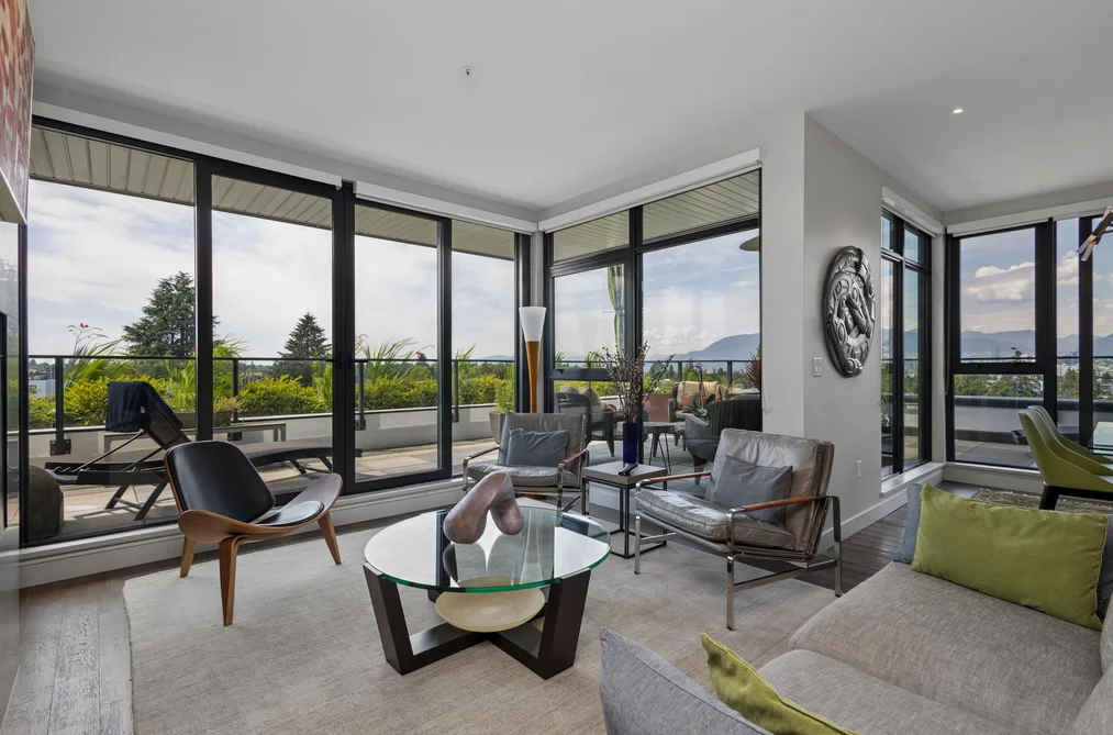 Condo for sale at 601 4427 Cambie Street Vancouver British Columbia - MLS: R3160644