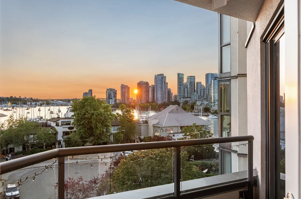 Condo for sale at 601 456 Moberly Road Vancouver British Columbia - MLS: R3148562