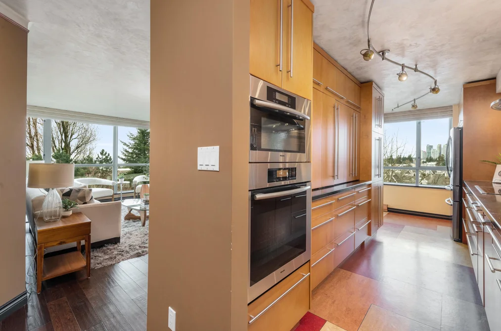 601 6622 SOUTHOAKS CRESCENT, Burnaby BC V5E 4K2, Burnaby BC — Residential for Sale - Photo 4
