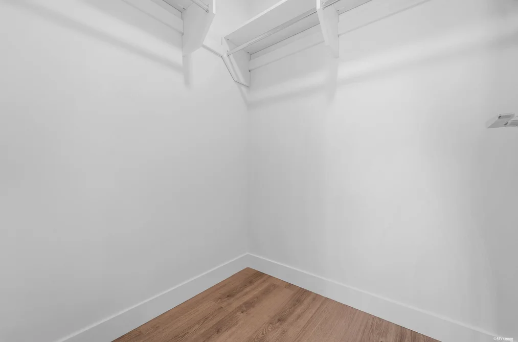 601 7977 LANSDOWNE ROAD, Richmond, BC — Residential for Sale — Photo 11 of 32