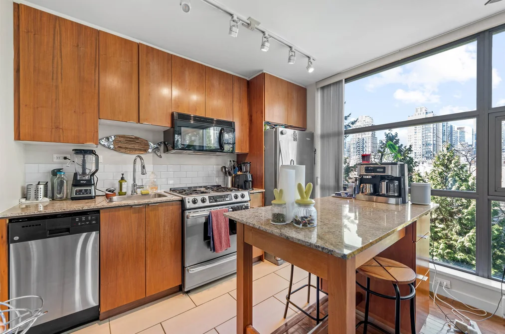 601 989 BEATTY STREET, Vancouver BC V6Z 3C2, Vancouver BC — Residential for Sale - Photo 4