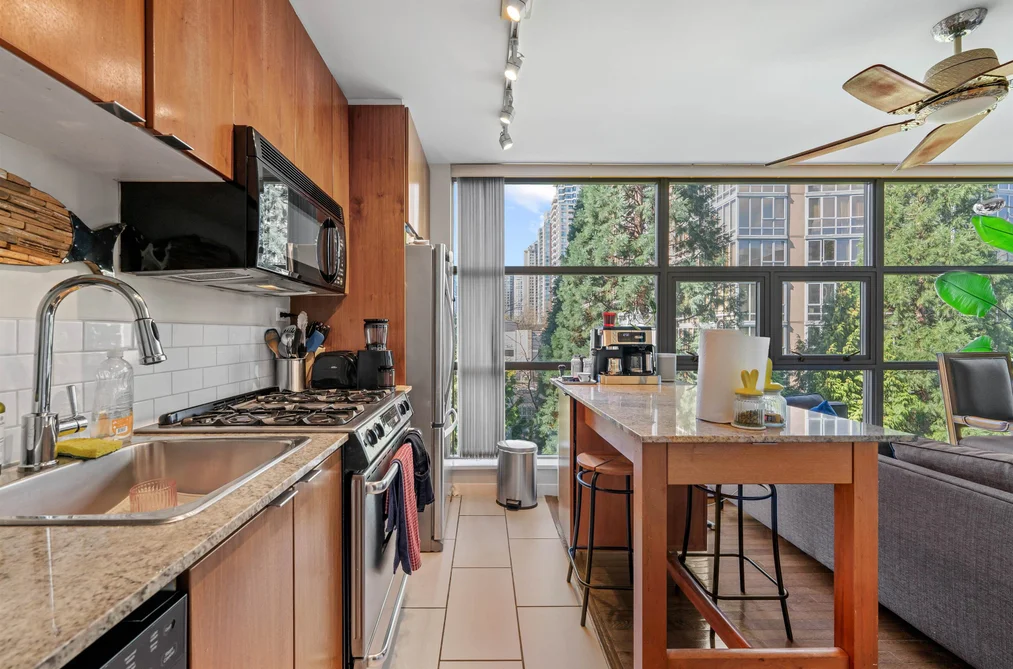 601 989 BEATTY STREET, Vancouver BC V6Z 3C2, Vancouver BC — Residential for Sale - Photo 5