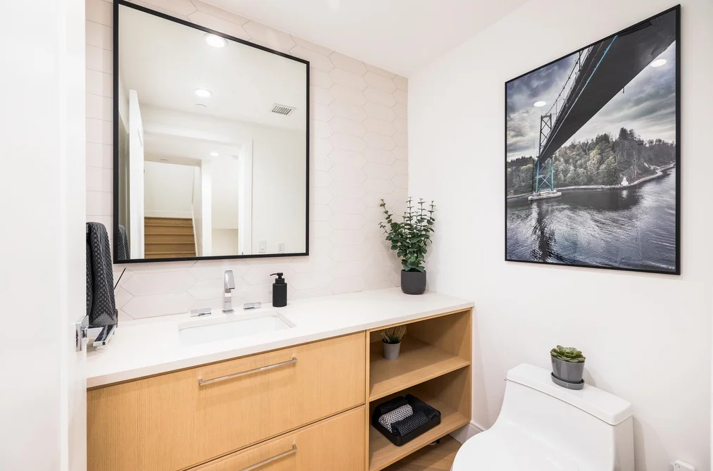 601 W 31st Avenue, Vancouver, BC - Townhouse for Sale - Photo 10 of 25 601 W 31st Avenue, Vancouver, BC - Townhouse for Sale - Photo 10 of 25