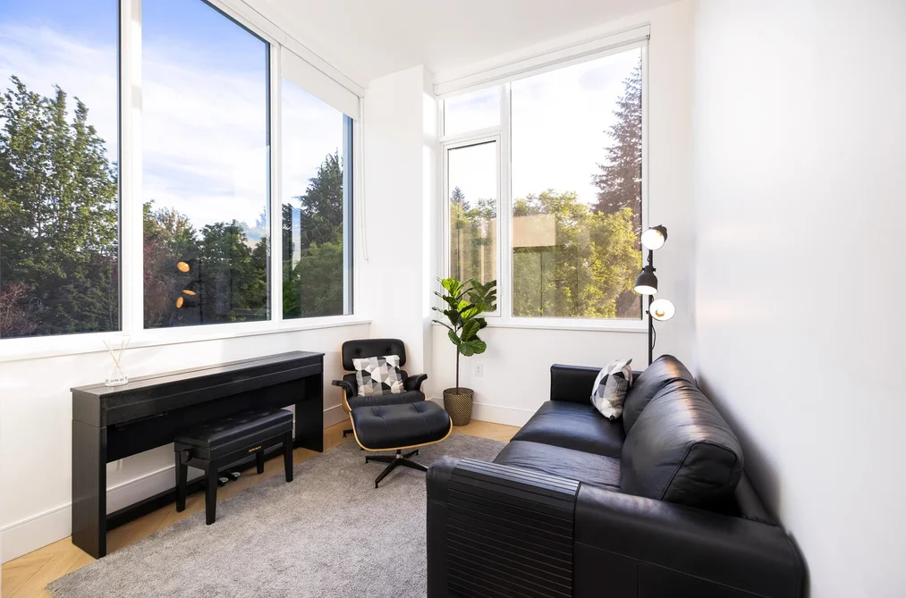 601 W 31st Avenue, Vancouver, BC - Townhouse for Sale - Photo 13 of 25 601 W 31st Avenue, Vancouver, BC - Townhouse for Sale - Photo 13 of 25