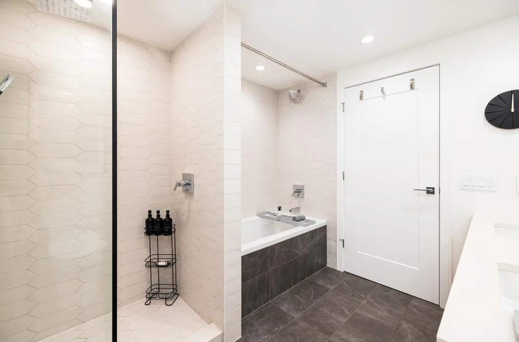 601 W 31st Avenue, Vancouver, BC - Townhouse for Sale - Photo 18 of 25 601 W 31st Avenue, Vancouver, BC - Townhouse for Sale - Photo 18 of 25