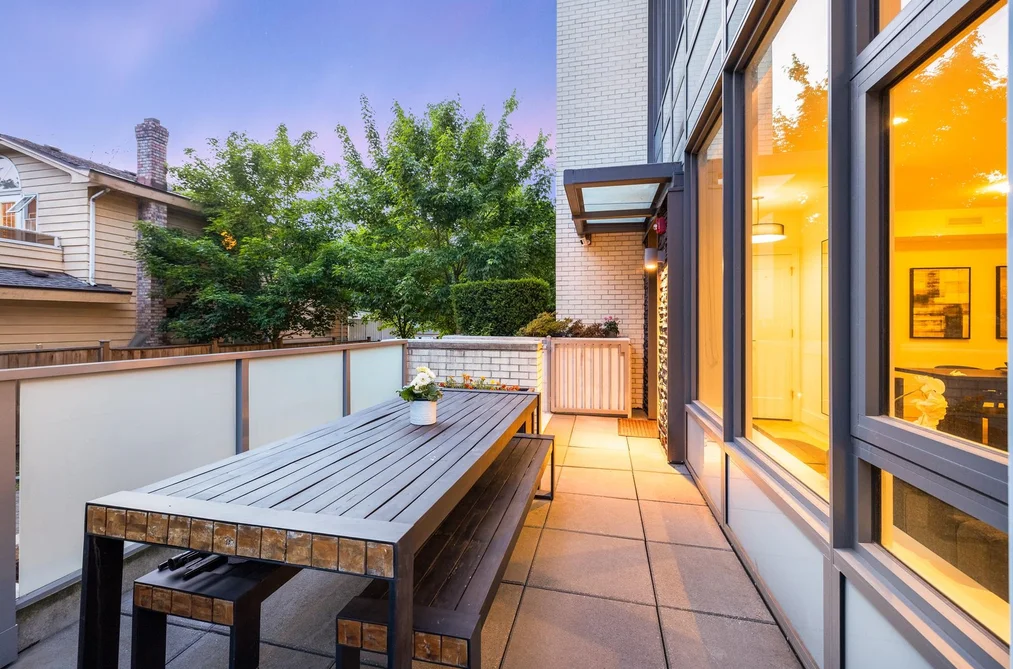 601 W 31st Avenue, Vancouver, BC - Townhouse for Sale - Photo 21 of 25 601 W 31st Avenue, Vancouver, BC - Townhouse for Sale - Photo 21 of 25
