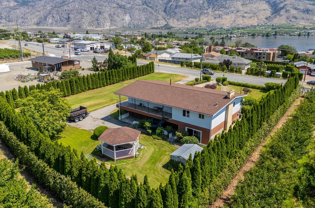 House for sale at 6012 107 Street No City Value British Columbia - MLS: R3146948