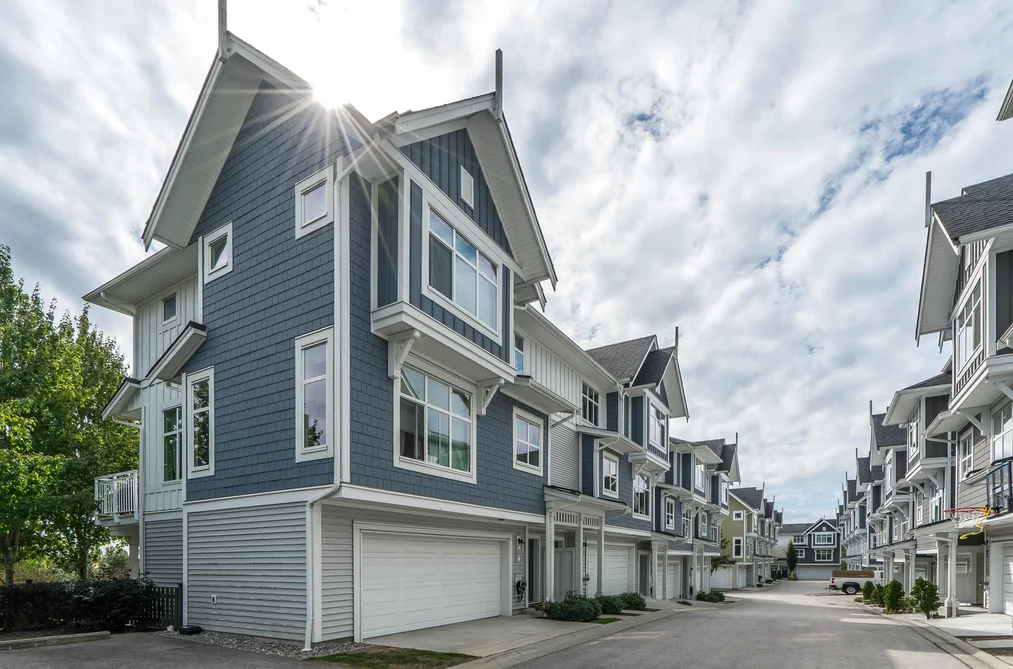 Townhouse for sale at 602 11295 Pazarena Place Maple Ridge British Columbia - MLS: R3102564