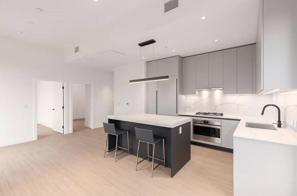 Condo for sale at 602 2235 E Broadway Vancouver British Columbia - MLS: R3112203