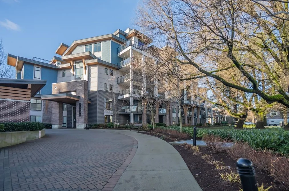 Condo for sale at 602 45500 Market Way Chilliwack British Columbia - MLS: R3125553