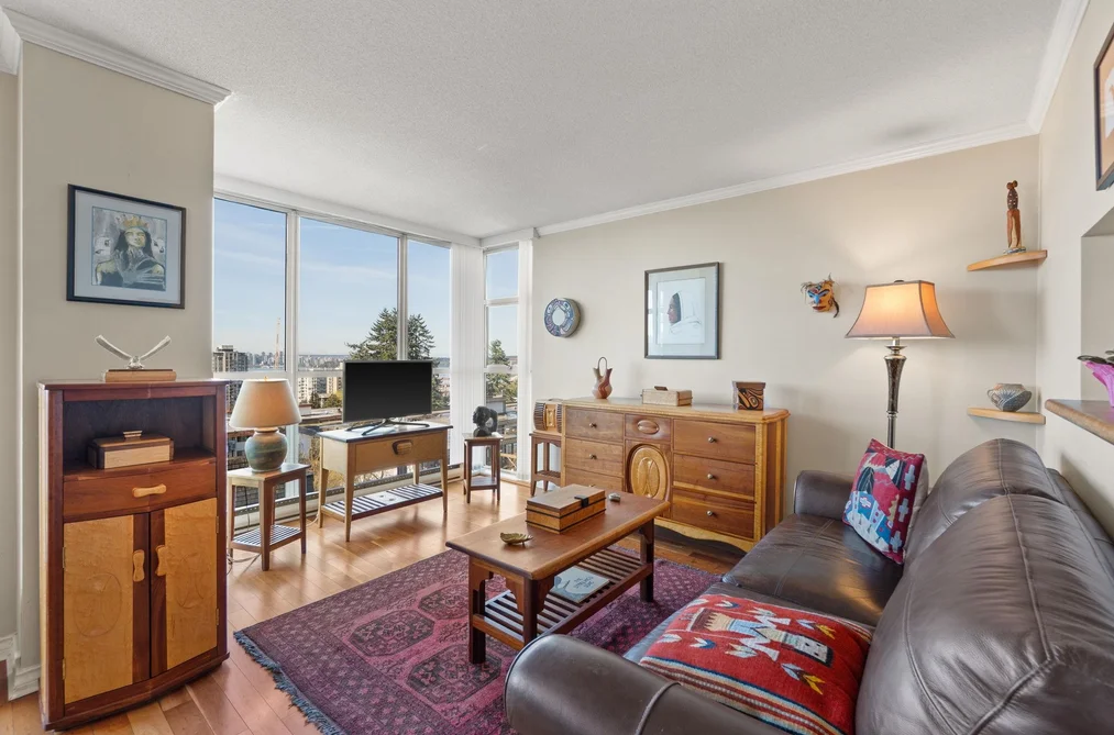 602 567 LONSDALE AVENUE, North Vancouver BC V7M 2G6, North Vancouver BC — Residential for Sale - Photo 2