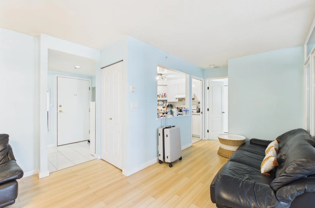 602 7995 WESTMINSTER HIGHWAY, Richmond BC V6Y 3Y5, Richmond BC — Residential for Sale — Photo 5 of 20