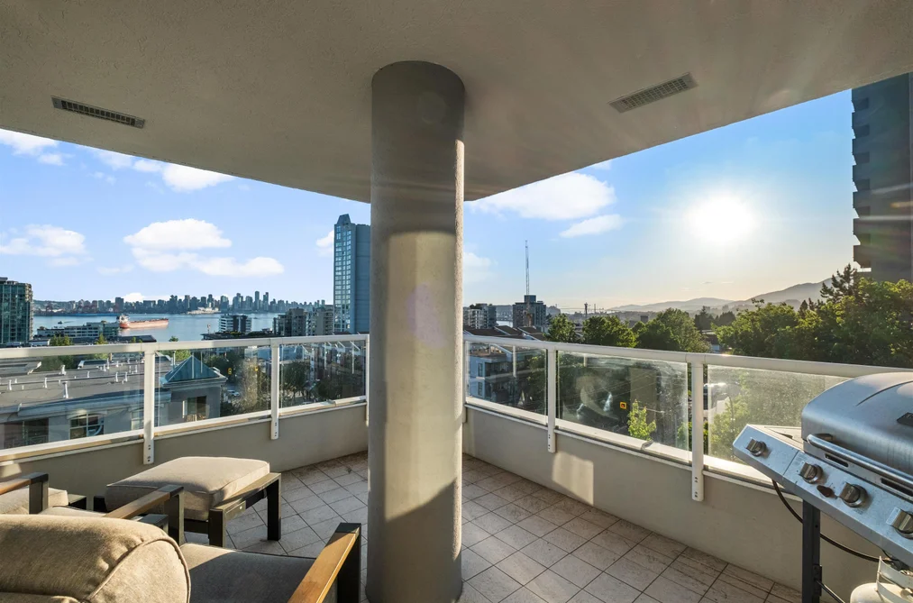 603 408 LONSDALE AVENUE, North Vancouver BC V7M 2G5, North Vancouver BC — Residential for Sale — Photo 3 of 40