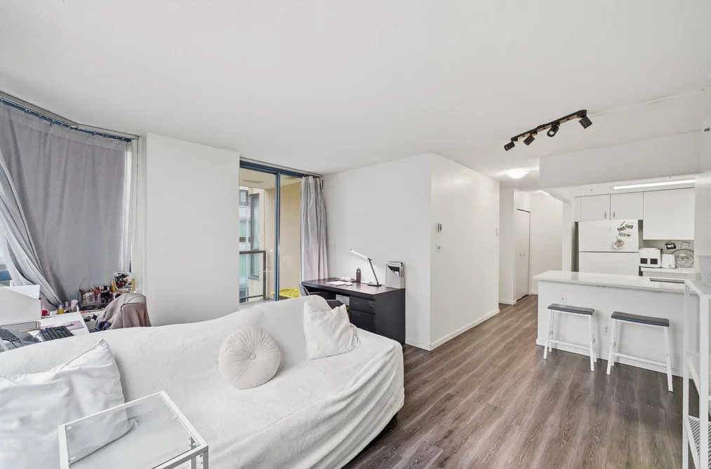 603 828 AGNES STREET, New Westminster BC V3M 1H5, New Westminster BC — Residential for Sale - Photo 4
