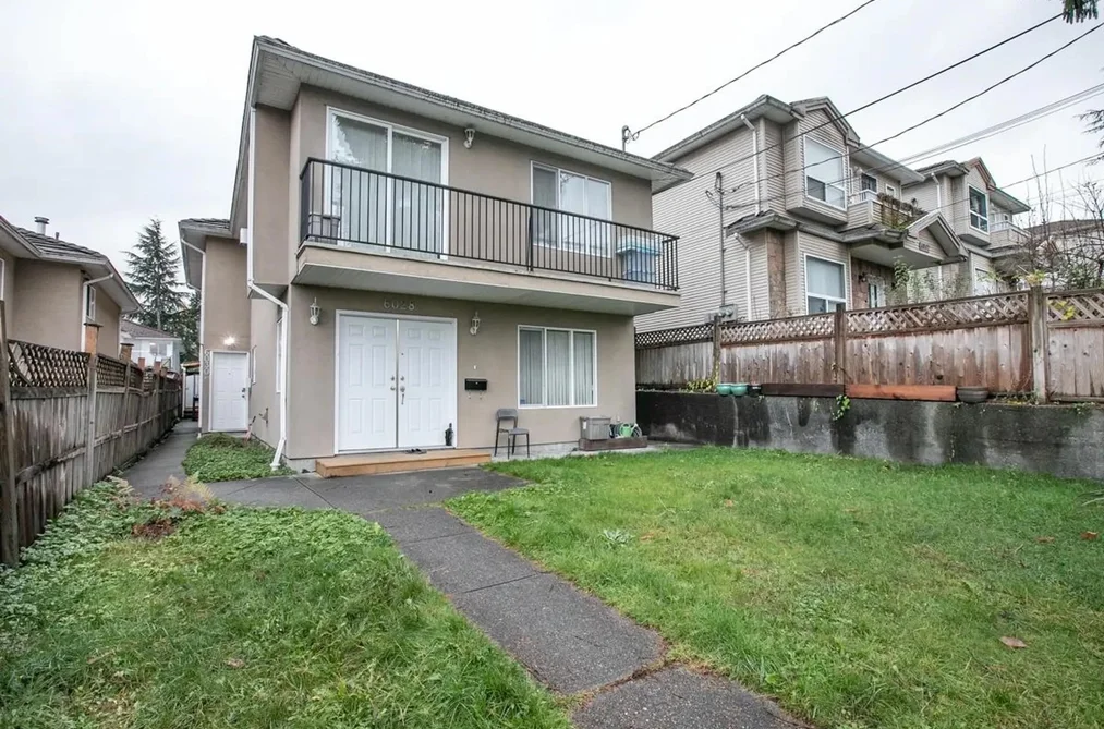 Half Duplex for sale at 6030 Woodsworth Street Burnaby British Columbia - MLS: R3135599