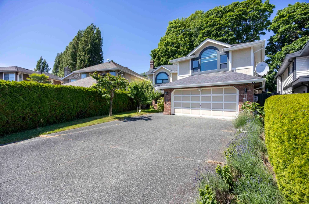House for sale at 6031 Livingstone Place Richmond British Columbia - MLS: R3166093