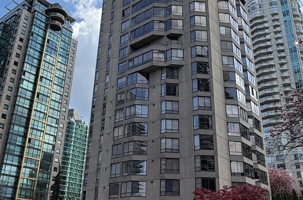 604 738 BROUGHTON STREET, Vancouver BC V6G 3A7, Vancouver BC — Residential for Sale - Photo 3