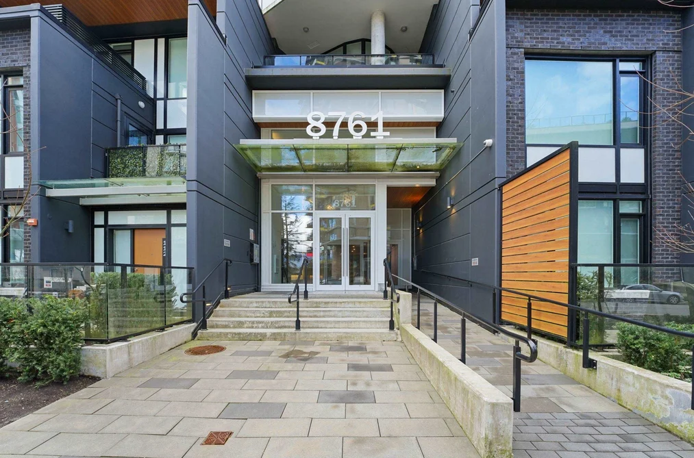 Condo for sale at 604 8761 University Crescent Burnaby British Columbia - MLS: R3111660