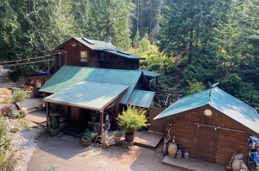 604 Waugh Rd, Mayne Island, BC - MLS: R3173982